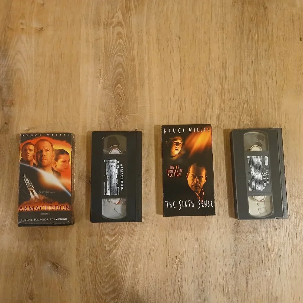 Bruce Willis VHS Bundle - (pre-watched)